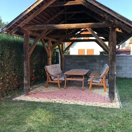 Kelemen Nyaralo Holiday home Balatonmariafurdo